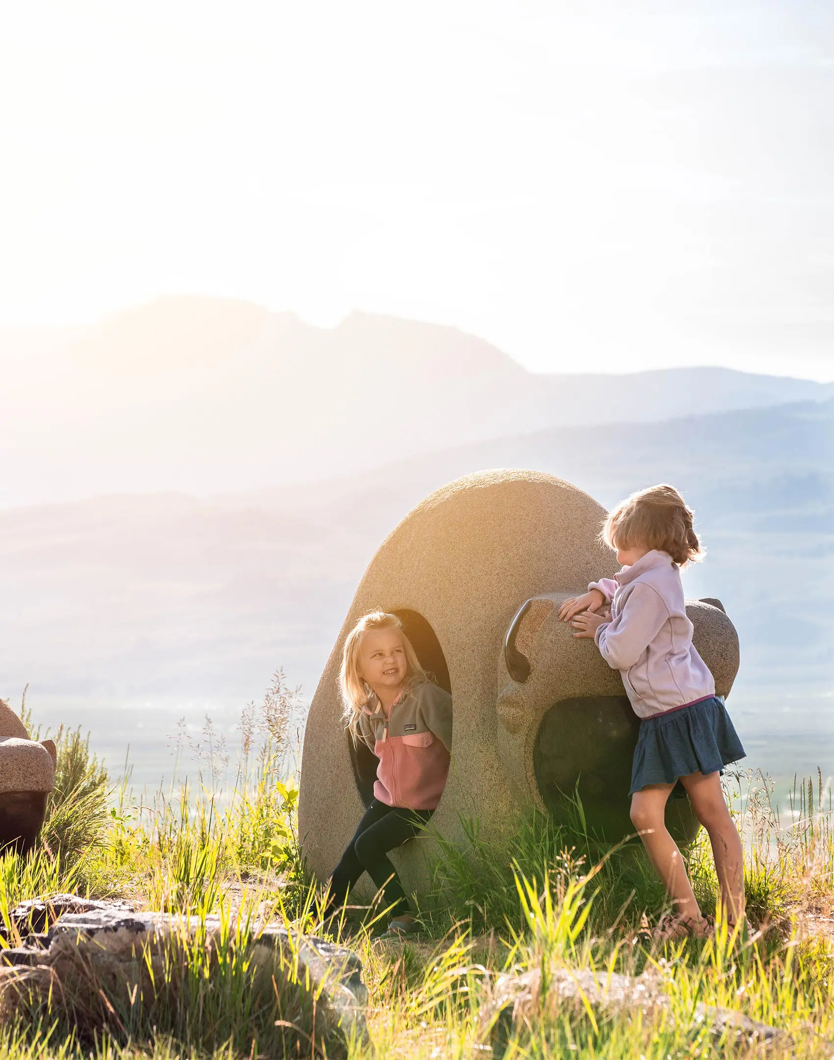 New-Thought-National-Museum-of-Wildlife-Art-Ad-Photography-Girls-Playing-On-Sculpture-Trail-Summer-halffullscreen