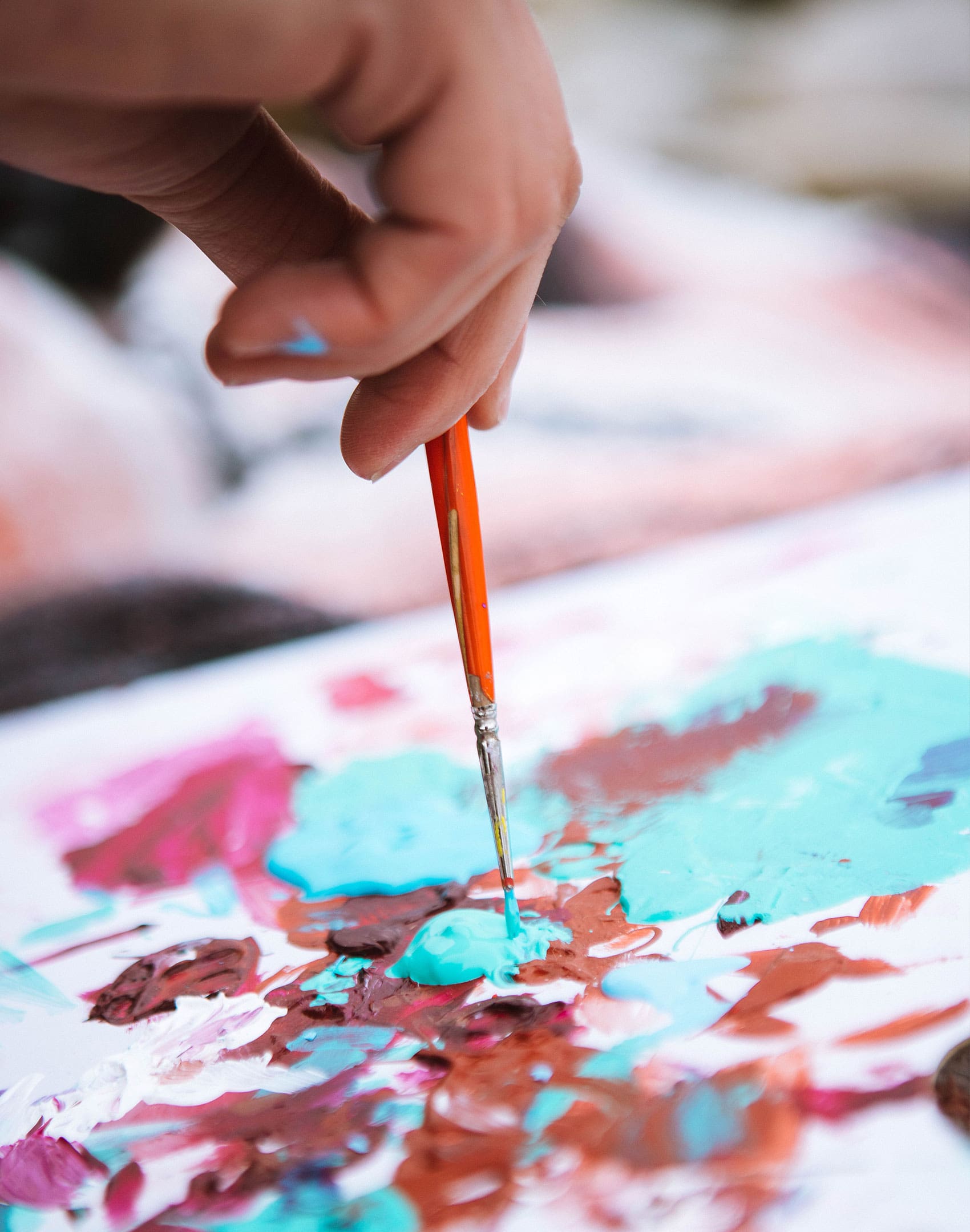 New-Thought-Wildly-Creative-Jackson-Hole-Social-Photography-Paintbrush-and-Paint-halffullscreen